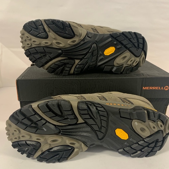 NWT Men's Moab 2 Ventilator Size: 8.5 - only reposhing because they don’t fit. - Picture 7 of 16